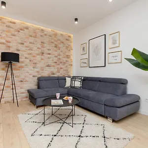  Apartament Loft With Parking In By Renters Polska